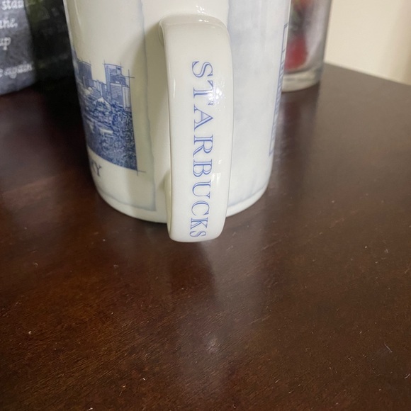 Starbucks 18 oz coffee mug - Picture 2 of 4
